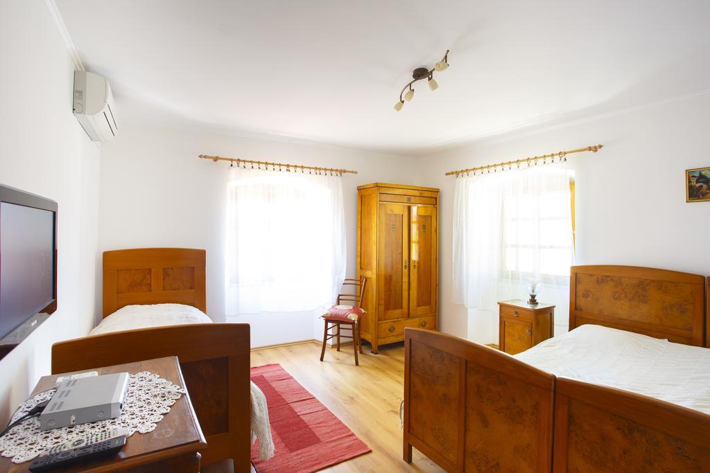 Apartments Villa Kastav In Old Town Center With Sea View And Parking 客房 照片